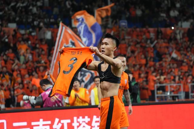 开云体育官方app下载-【中超】徐宏杰头球绝杀 玉昆1比0海牛中超高原首胜